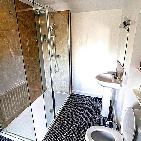The Wheatsheaf 3*
